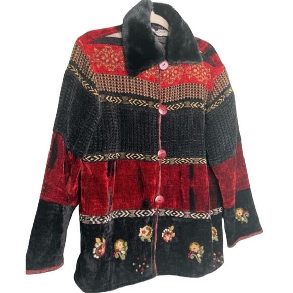 Vintage Boho Embroidered Velvet Jacket Red Black Artsy Patchwork Jacket Size M - Picture 4 of 13